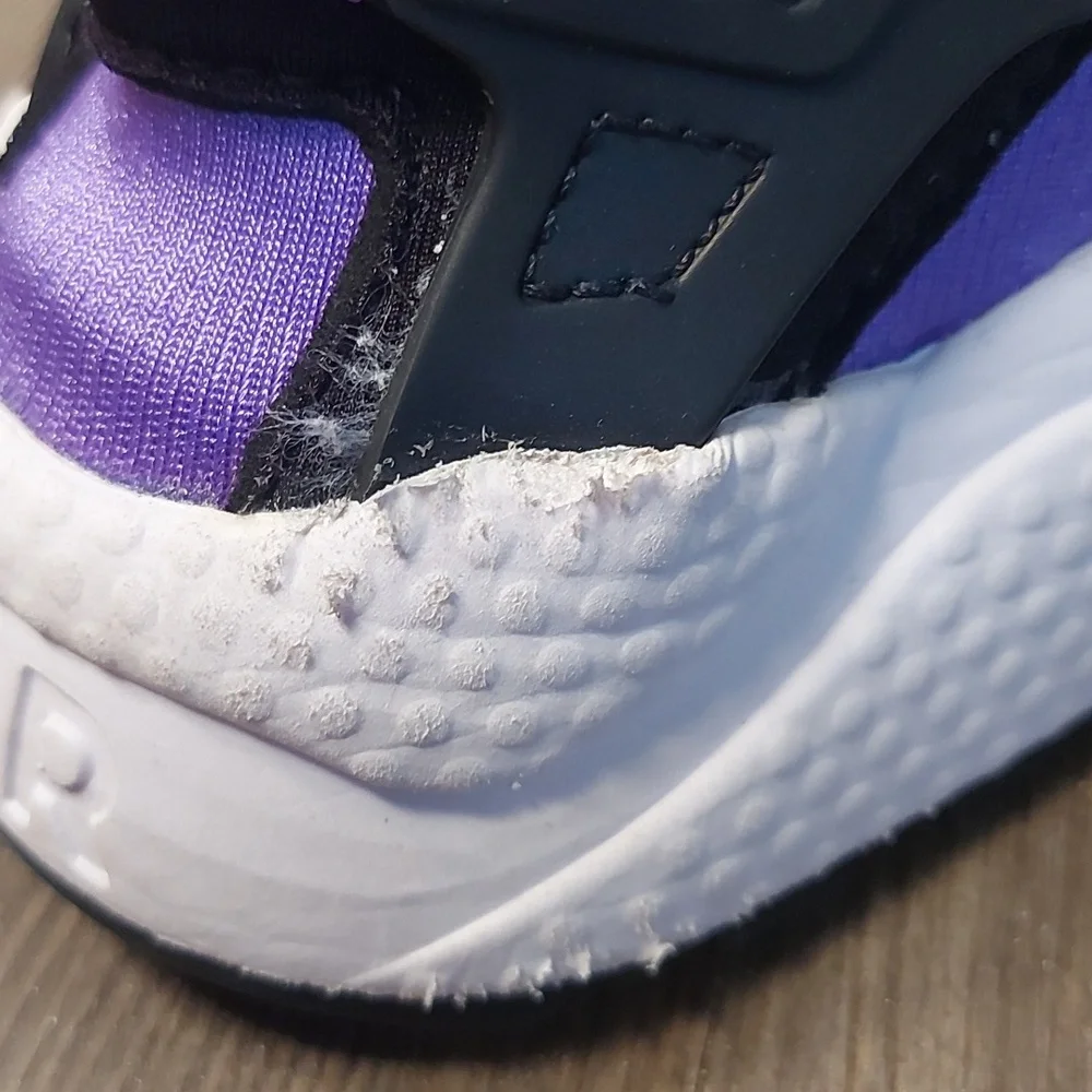 Nike Huarache Men's White Black Purple Athletic Shoes - Picture 7 of 10